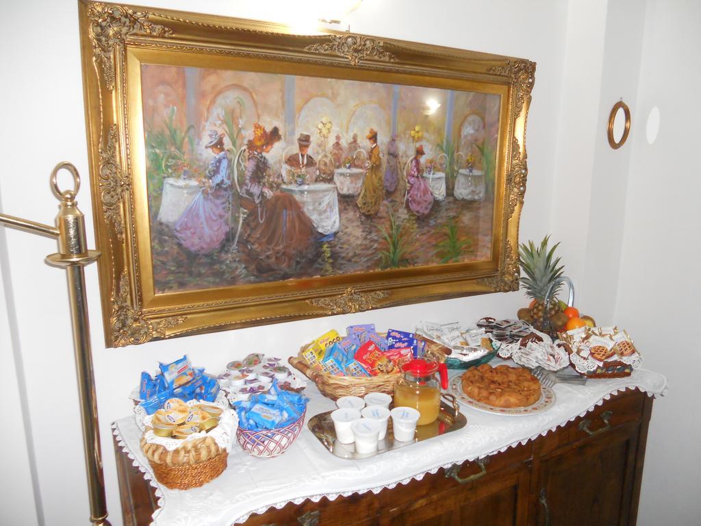B&B Home Sweet Home Diano Marina Bagian luar foto
