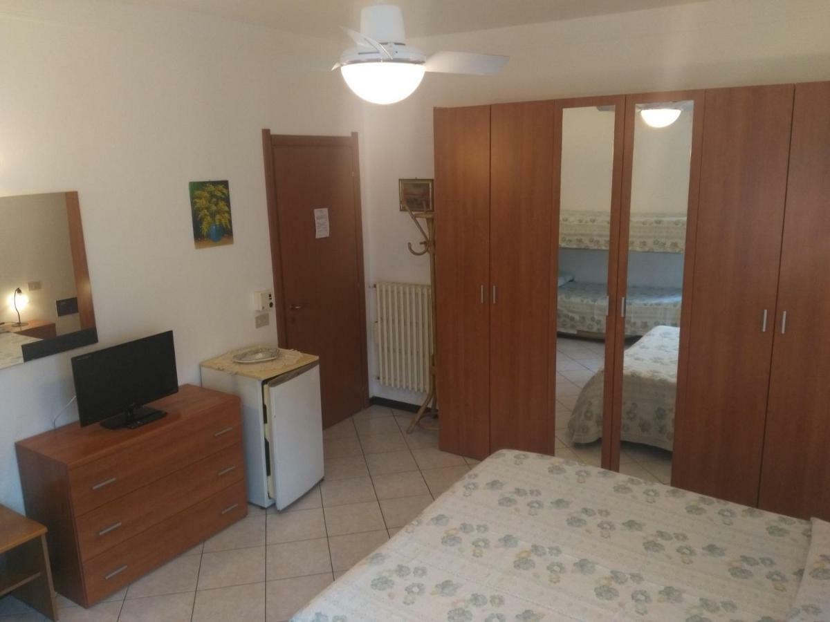 B&B Home Sweet Home Diano Marina Bagian luar foto